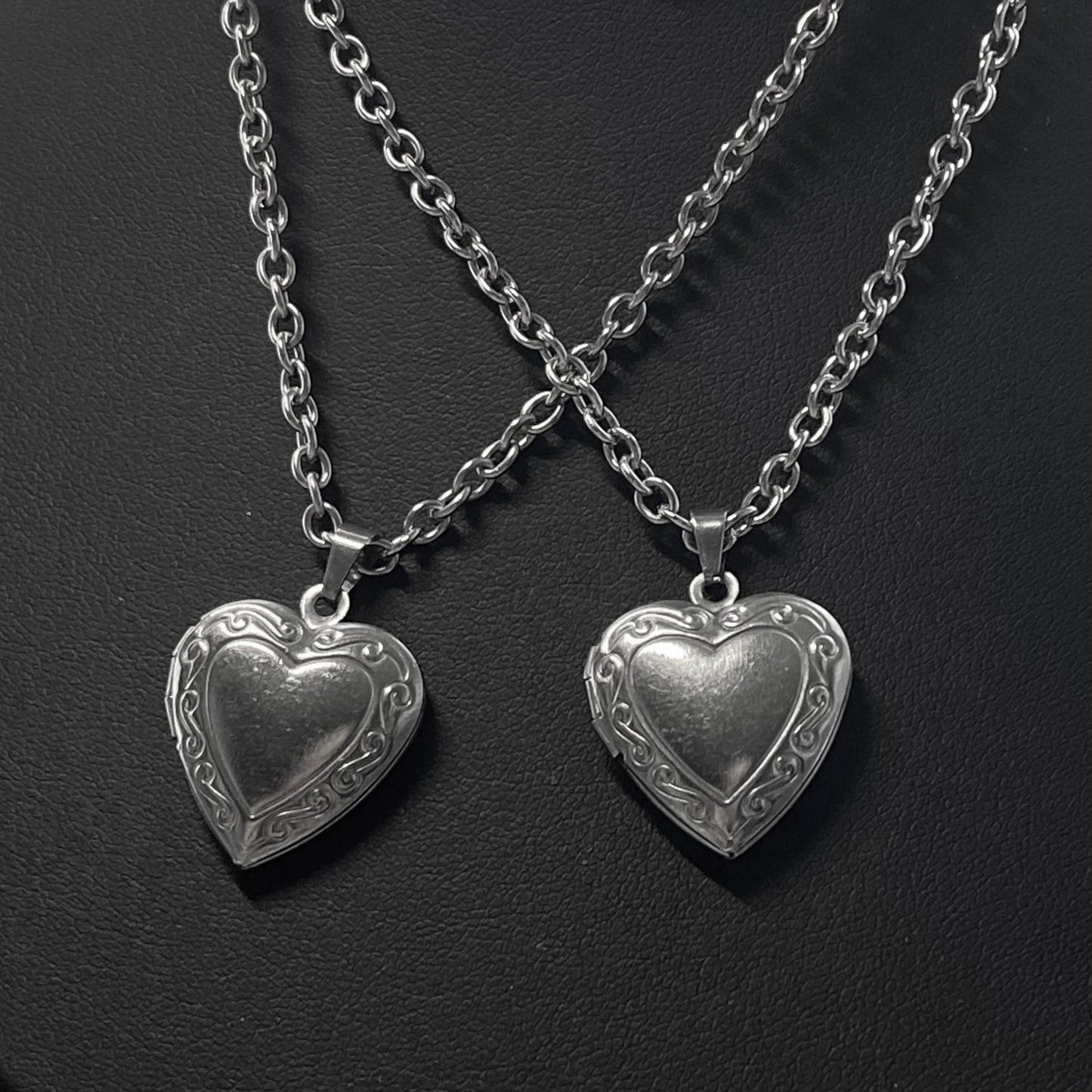 retro heart locket necklace